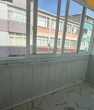 Apartamento Fatihin Merkezinde 2+1 Luex Ev